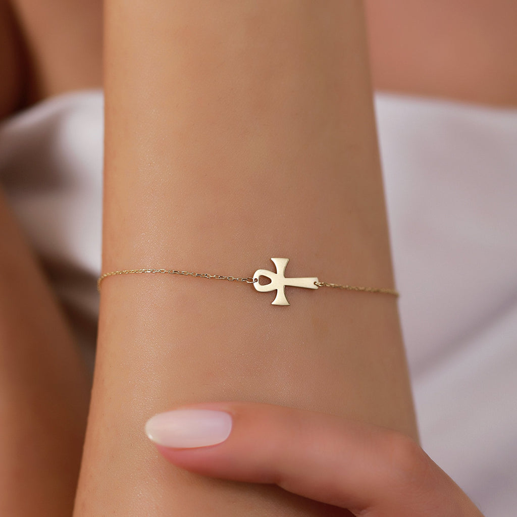 14K Gold Cross Bracelet, Delicate Chain Bracelet with Cross Charm, Minimalist Faith Bracelet, Dainty Layering Jewelry