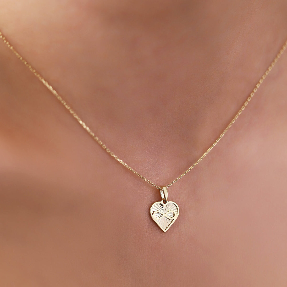 14K Gold Infinity Heart Necklace, Diamond Cut Heart Pendant, Eternal Love Charm, Symbolic Jewelry, Gift for Her