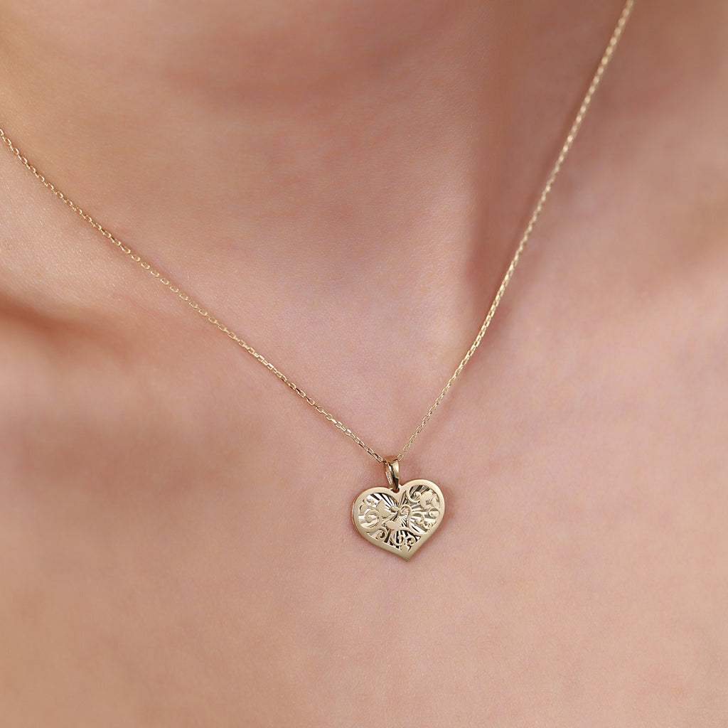 14K Gold Filigree Heart Necklace, Diamond Cut Ornate Heart Pendant, Vintage Style Charm, Romantic Gift for Her