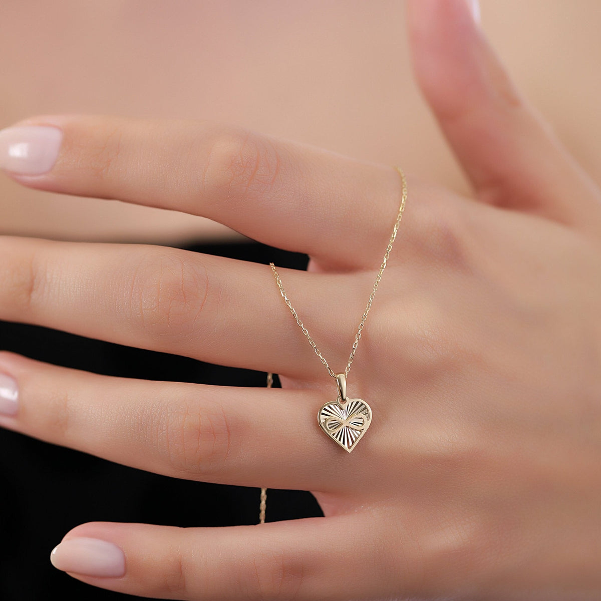 14K Gold Infinity Heart Necklace, Diamond Cut Heart Pendant, Eternal Love Charm, Symbolic Jewelry, Gift for Her