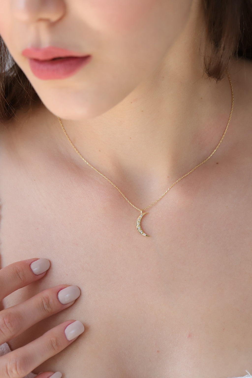 14K Gold Crescent Moon Necklace, Lab Diamond Pave Moon Pendant, Celestial Charm, Dainty Gift for Her