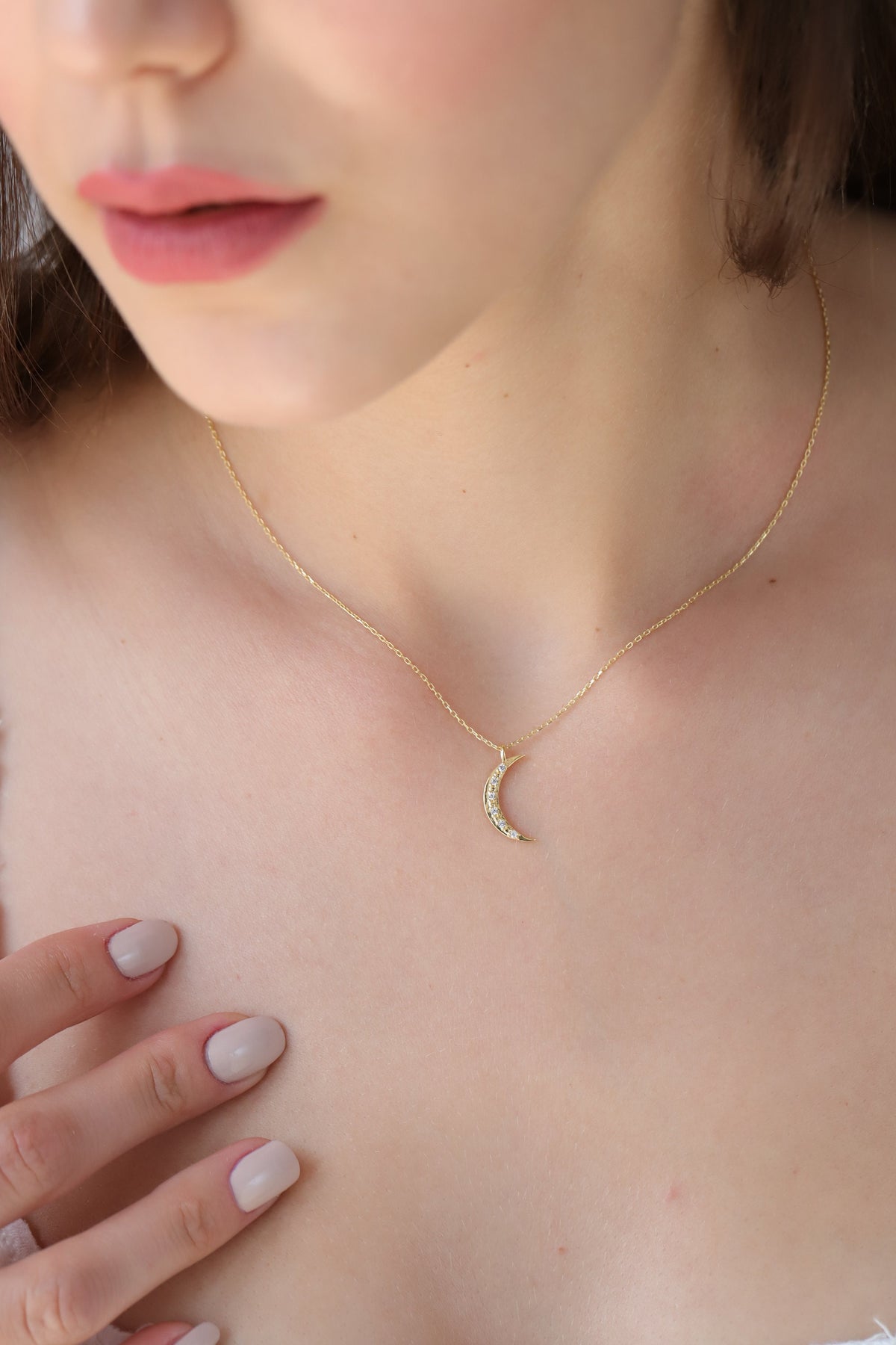 14K Gold Crescent Moon Necklace, Lab Diamond Pave Moon Pendant, Celestial Charm, Dainty Gift for Her