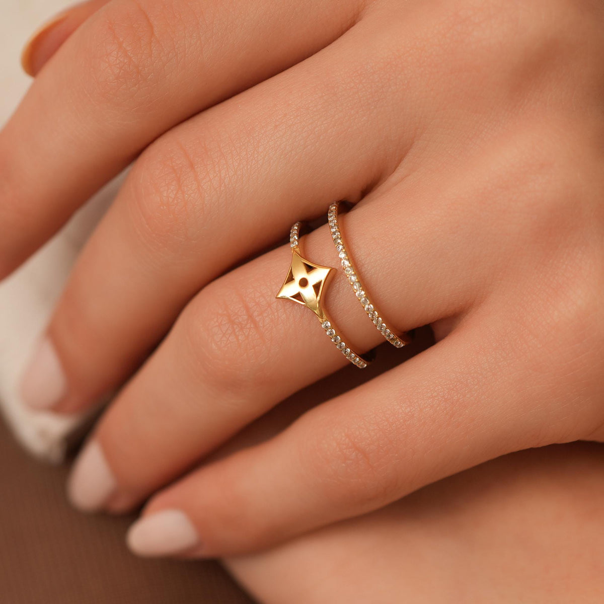 14K Gold Pave Lab Diamond Star Ring, Double Band Criss Cross Ring, Sparkling Compass Ring, Statement Stacking Ring, Gift for Her