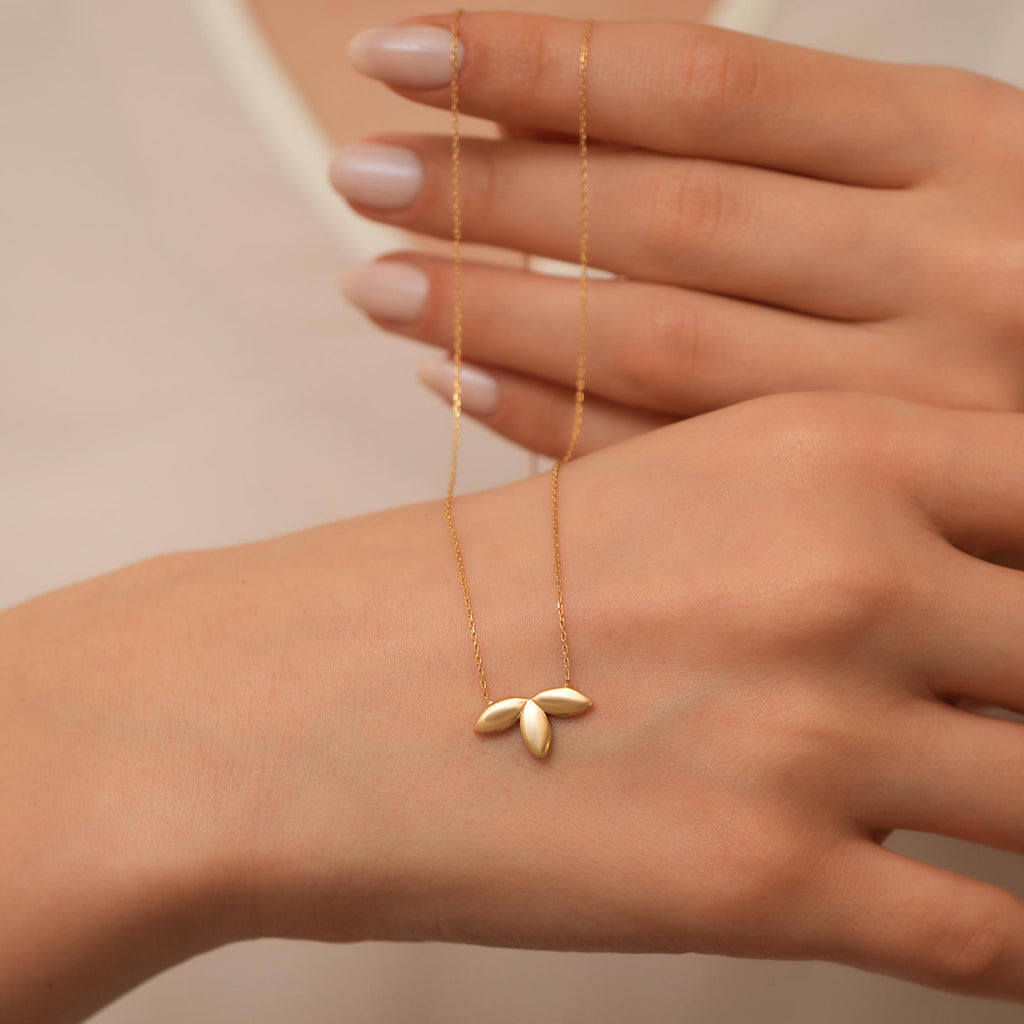 14K Gold Leaf Cluster Necklace, Three Petal Pendant, Puffy Leaf Charm, Minimalist Gift for Her