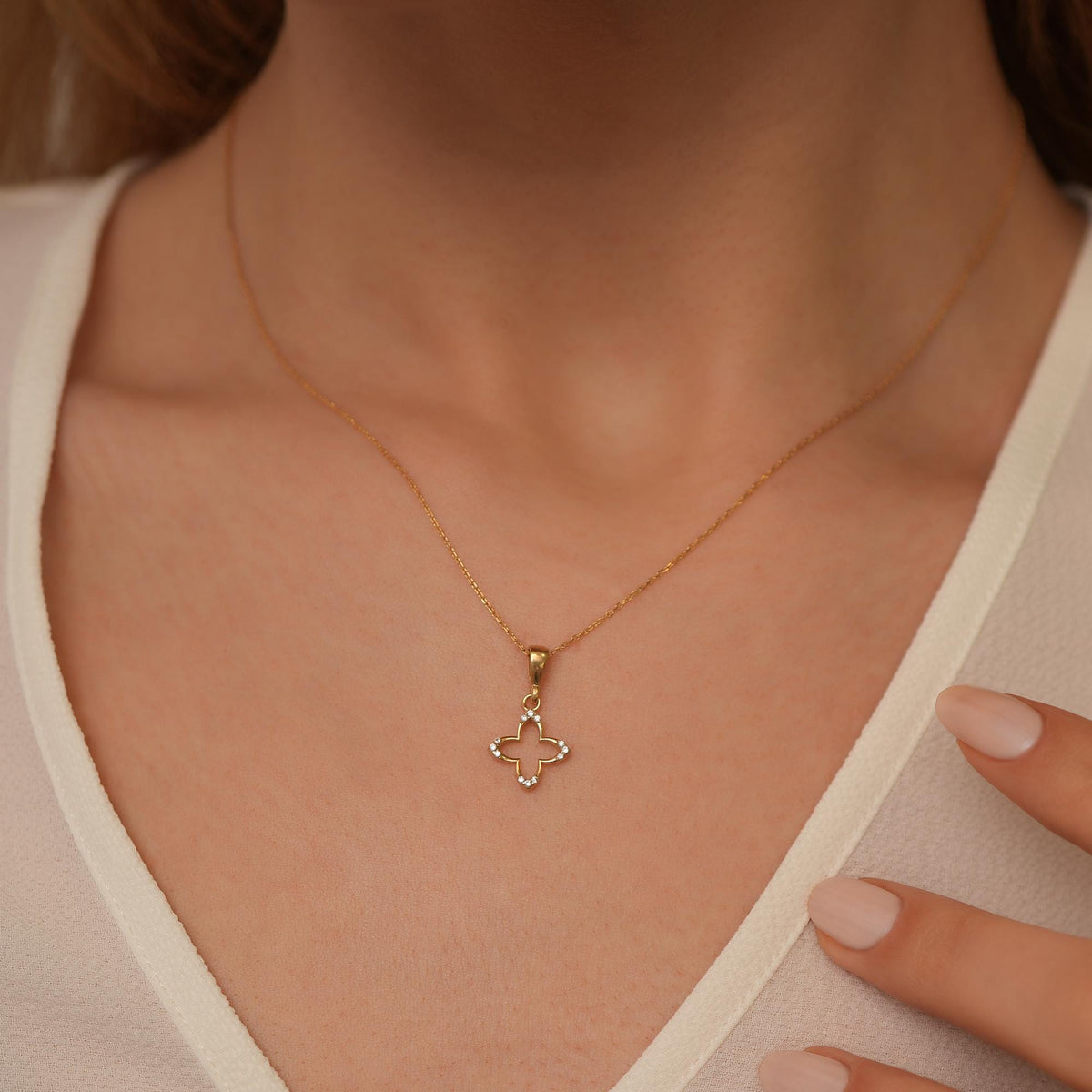 14K Gold Open Clover Necklace, Lab Diamond Accent Four Petal Pendant, Delicate Floral Charm, Gift for Her
