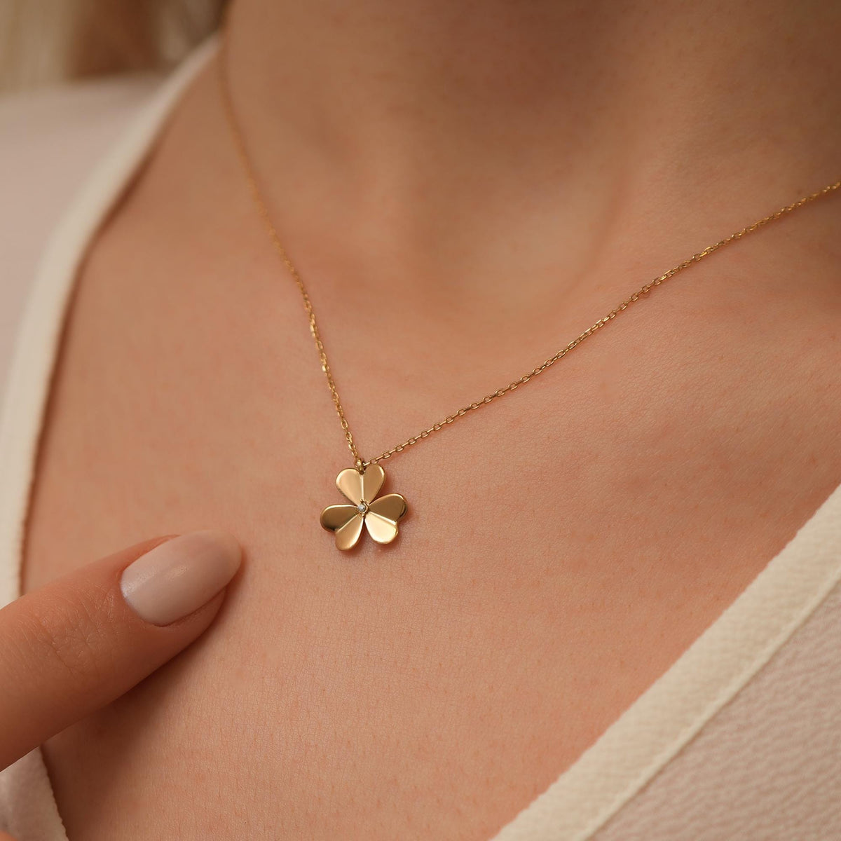 14K Gold Four Leaf Clover Necklace, Diamond Center Clover Pendant, Puffy Petal Charm, Lucky Gift for Her