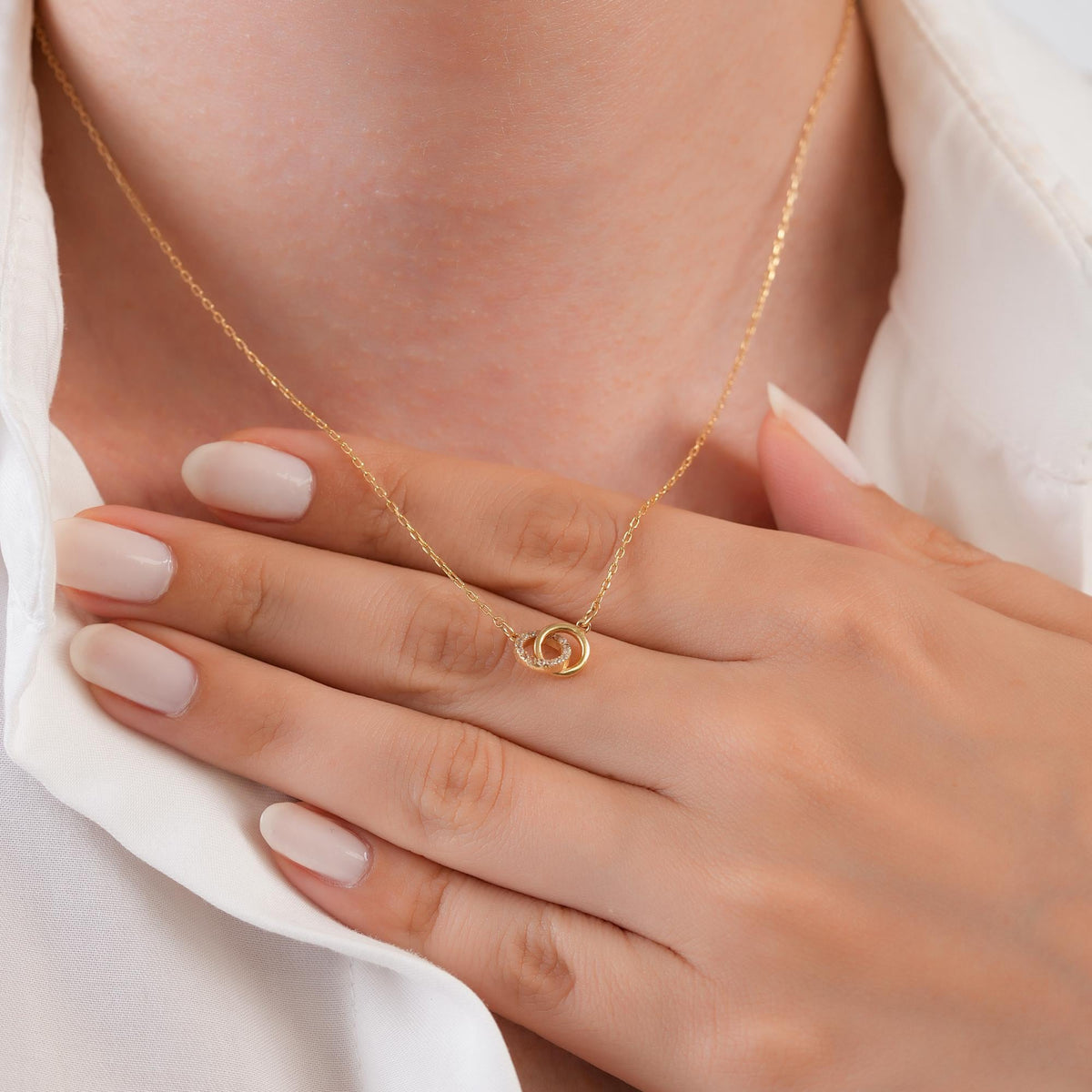 14K Gold Interlocking Circle Necklace, Lab Diamond Double Ring Pendant, Linked Circles Charm, Gift for Her