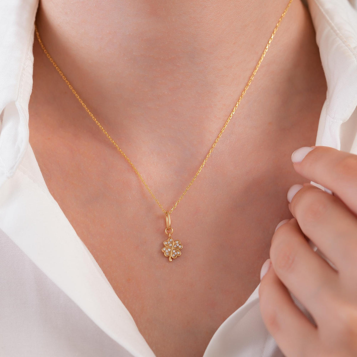 14K Solid Gold Clover Pendant with Lab Diamonds, Four Leaf Clover Necklace, Lucky Charm Jewelry, Gift for Her