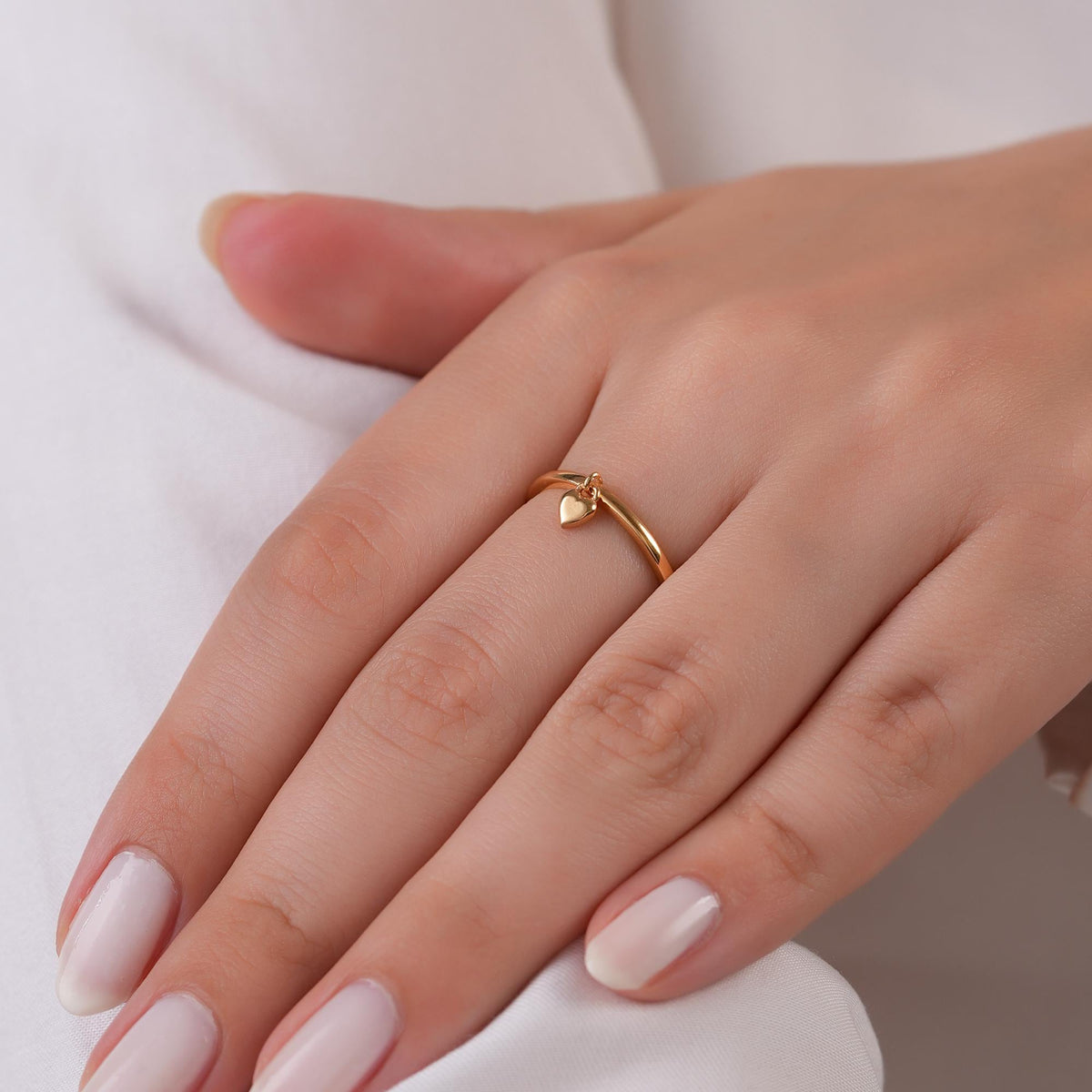 14K Gold Dangling Heart Ring, Charm Stacking Ring, Movable Heart Pendant Ring, Playful Everyday Ring, Gift for Her