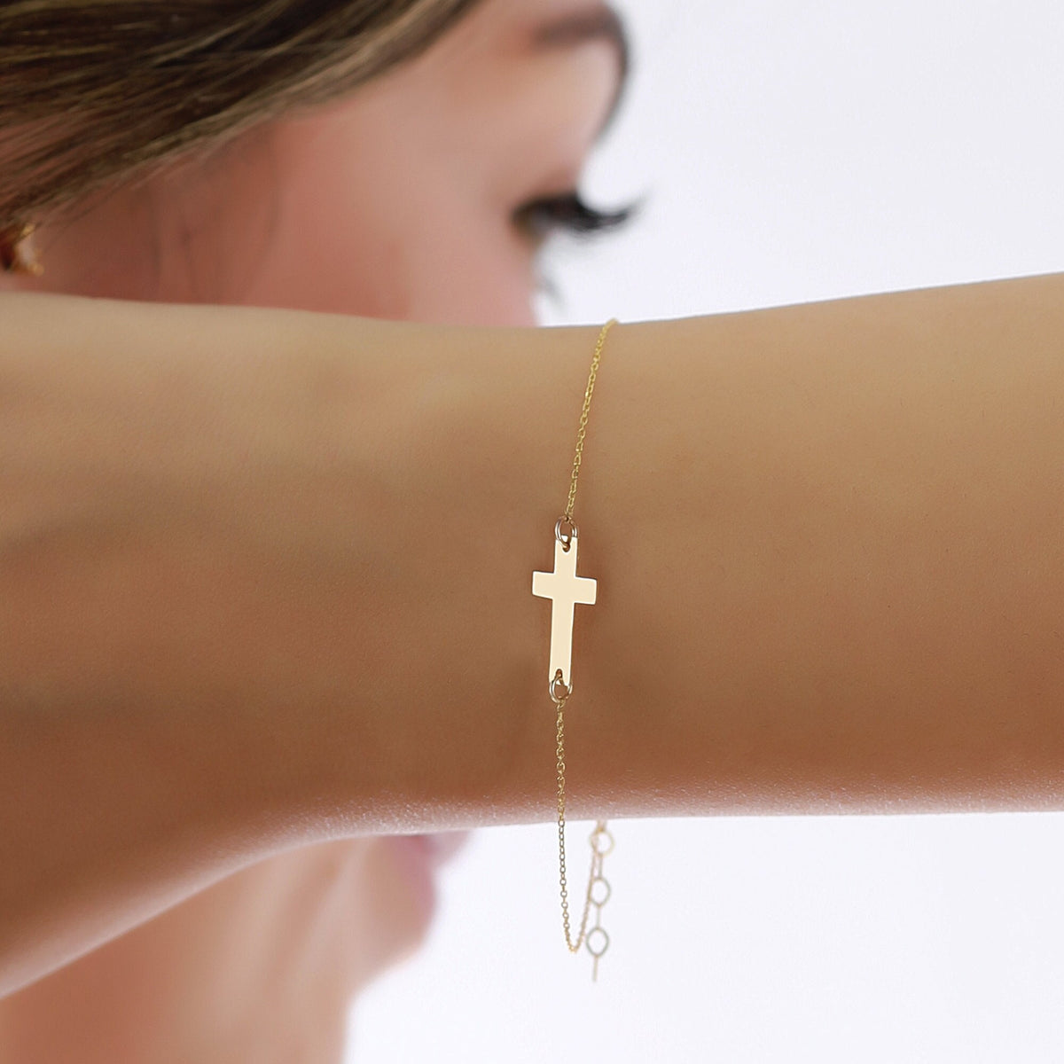 14K Gold Cross Bracelet, Classic Sideways Cross Chain Bracelet, Simple Faith Bracelet, Delicate Everyday Jewelry
