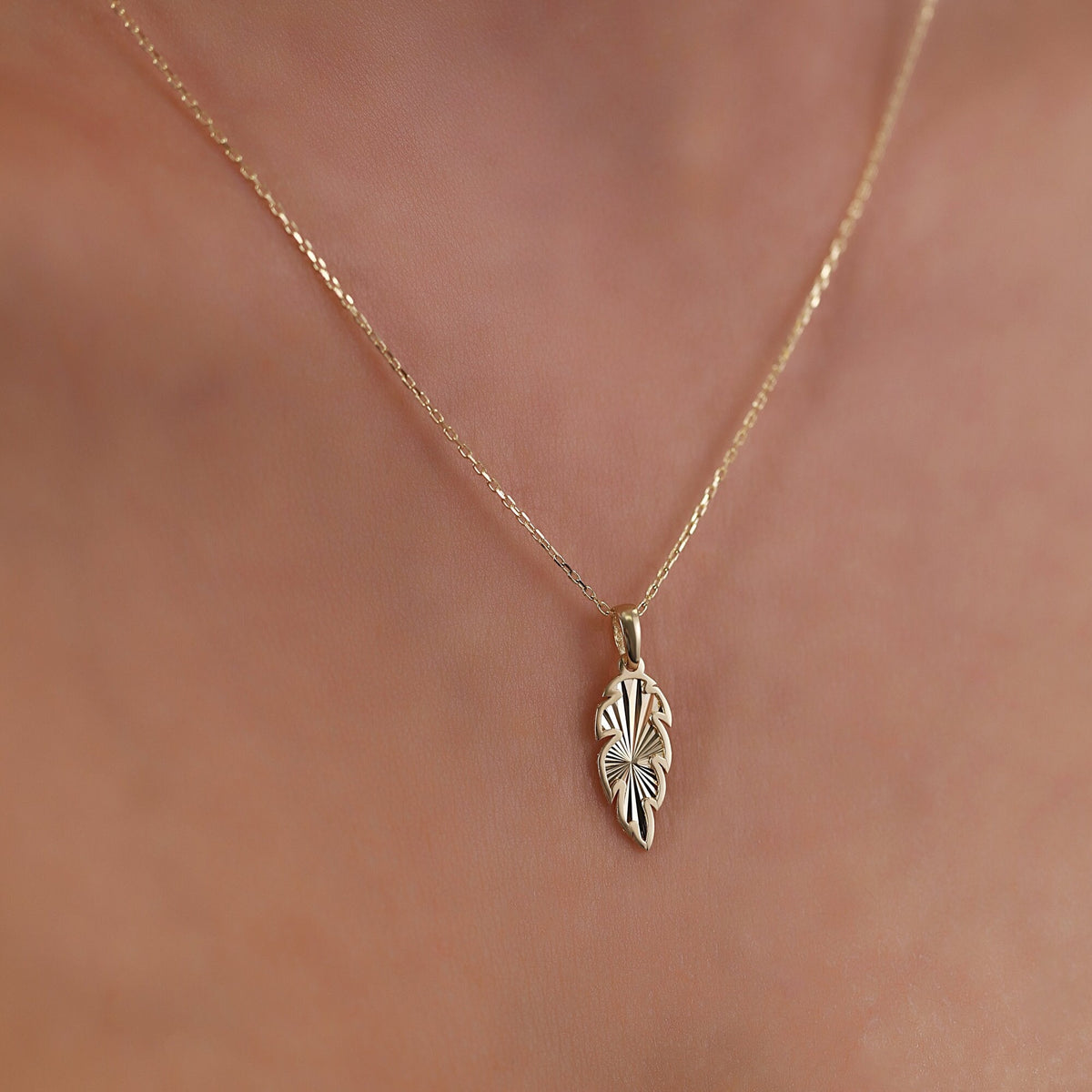 14K Gold Feather Necklace, Diamond Cut Leaf Pendant, Dainty Nature Charm, Boho Everyday Jewelry, Gift for Her