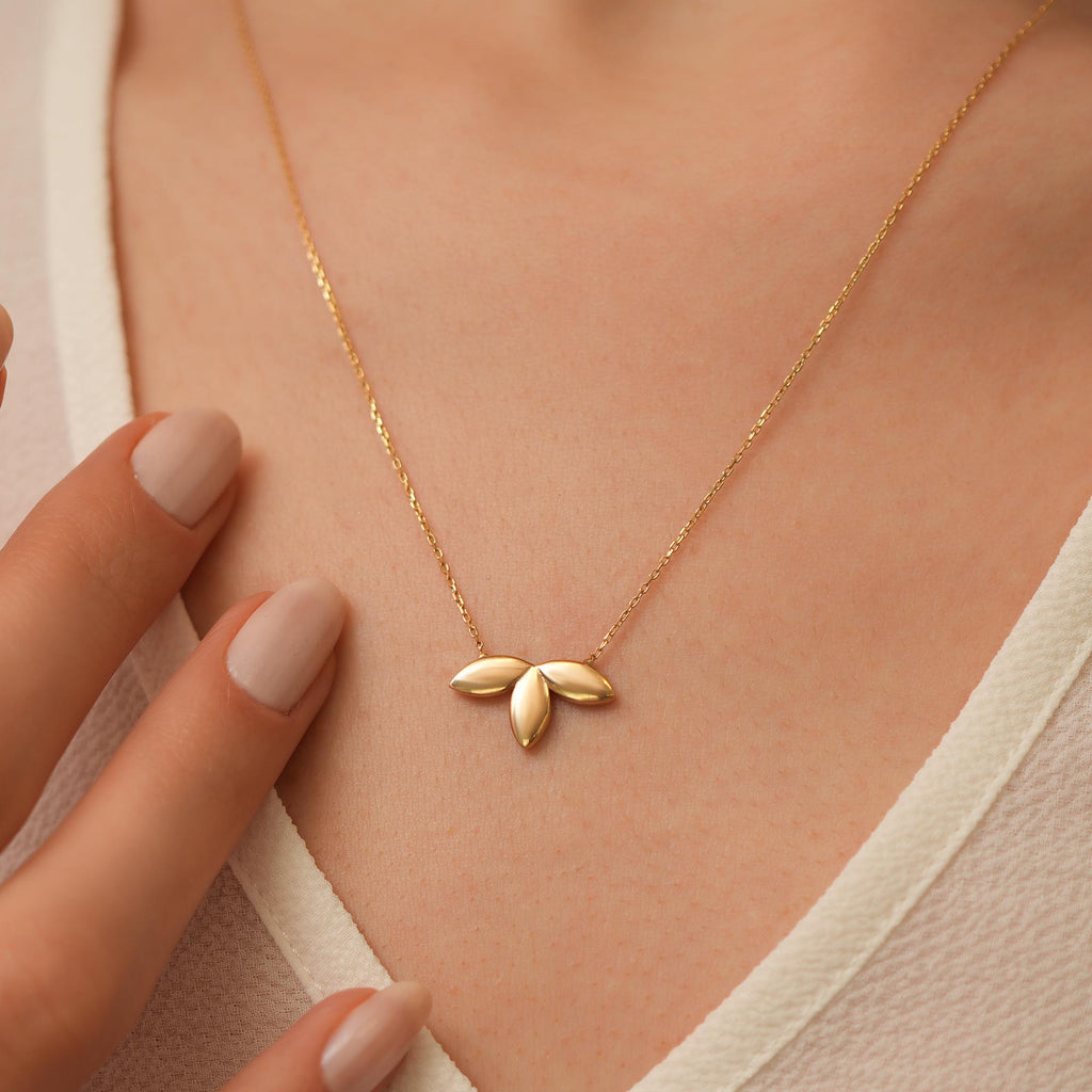 14K Gold Leaf Cluster Necklace, Three Petal Pendant, Puffy Leaf Charm, Minimalist Gift for Her