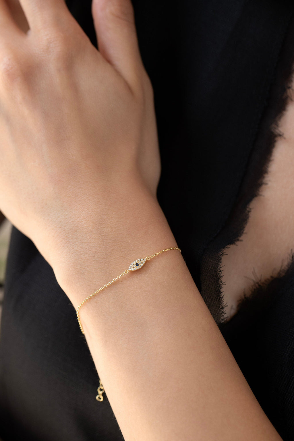 14K Gold Evil Eye Bracelet, Pave Lab Diamond Sapphire Eye Chain Bracelet, Protection Symbol Jewelry, Delicate Everyday Bracelet