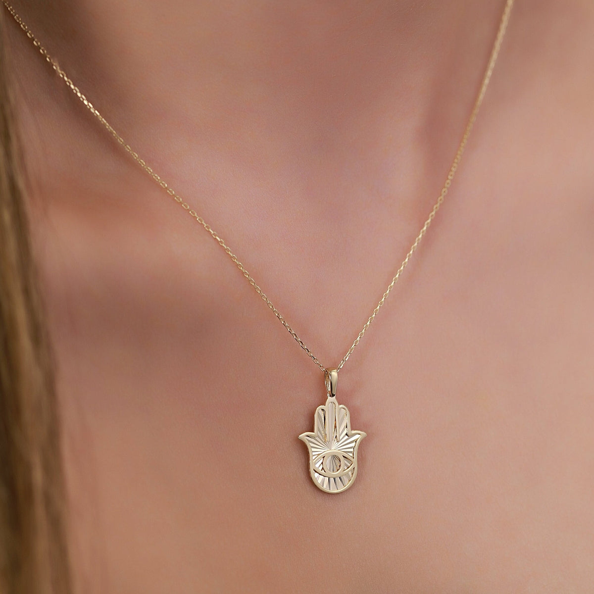 14K Gold Hamsa Necklace, Diamond Cut Evil Eye Hand Pendant, Fatima's Hand Charm, Protection Jewelry, Gift for Her